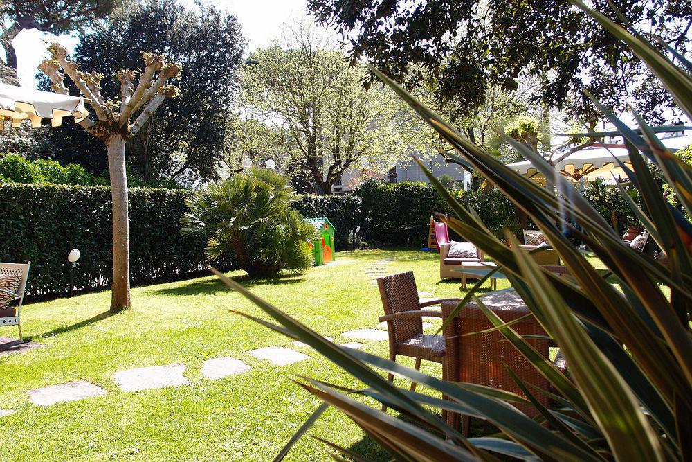 Hotel Regina Forte dei Marmi Kültér fotó