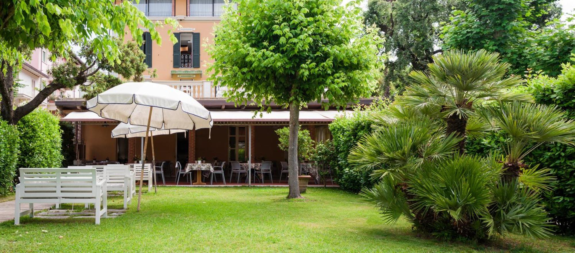 Hotel Regina Forte dei Marmi Kültér fotó